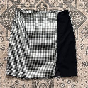 Stylish Black and White Women's Skirt